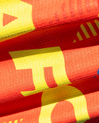 LA ROJA — detail